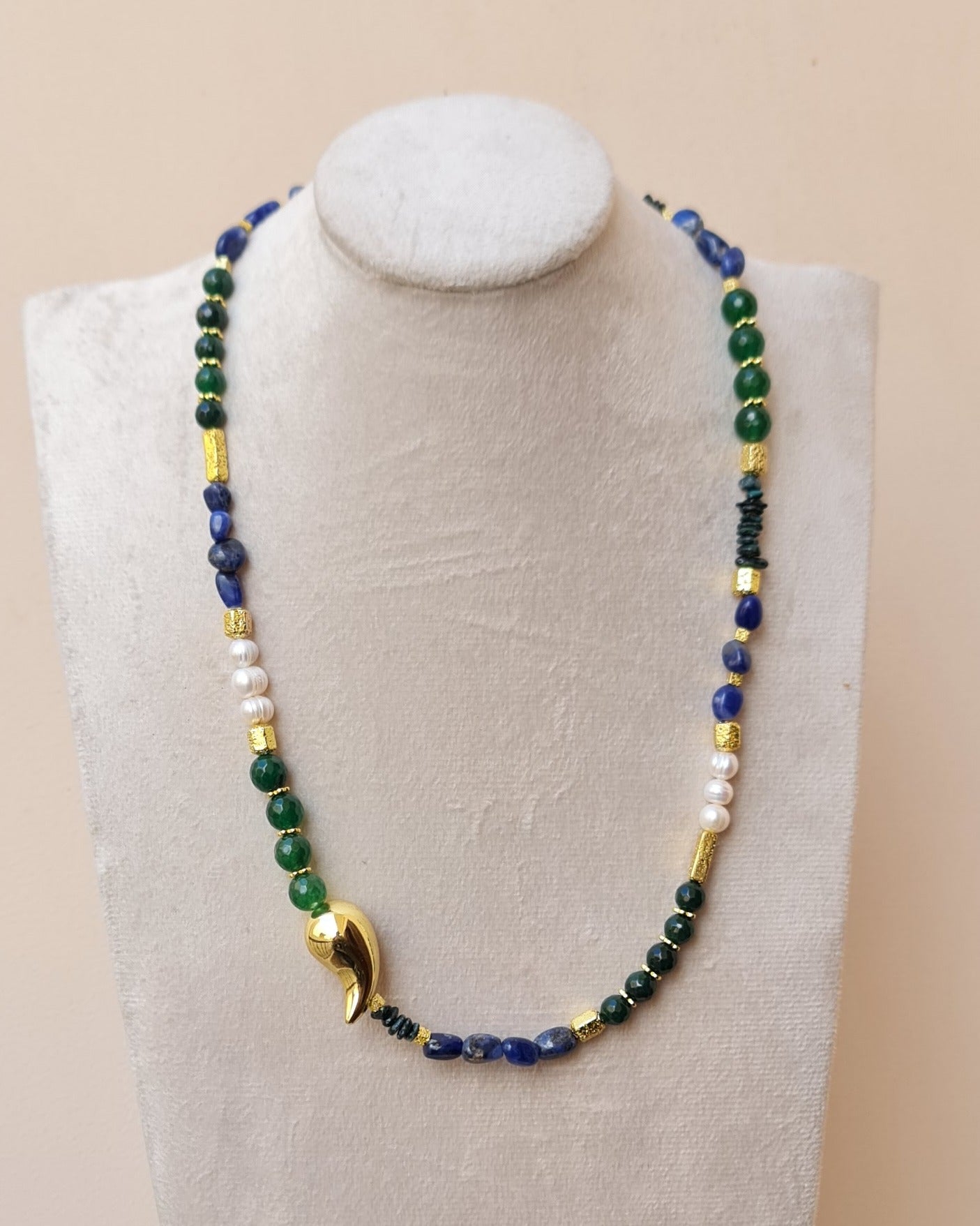 Agate Necklace With Fresh Water Pearls