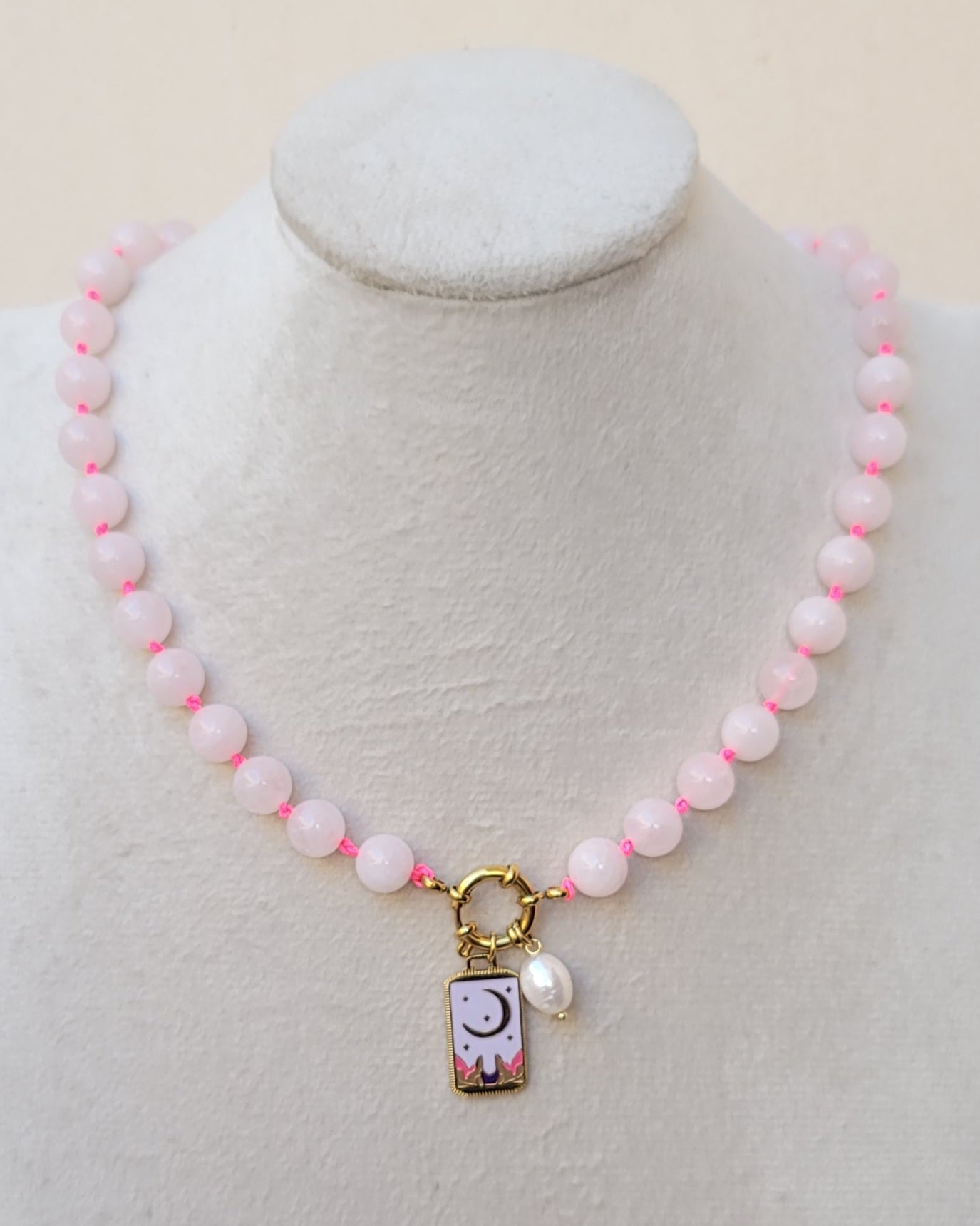Agate Necklace With Sailor Lock & pendants