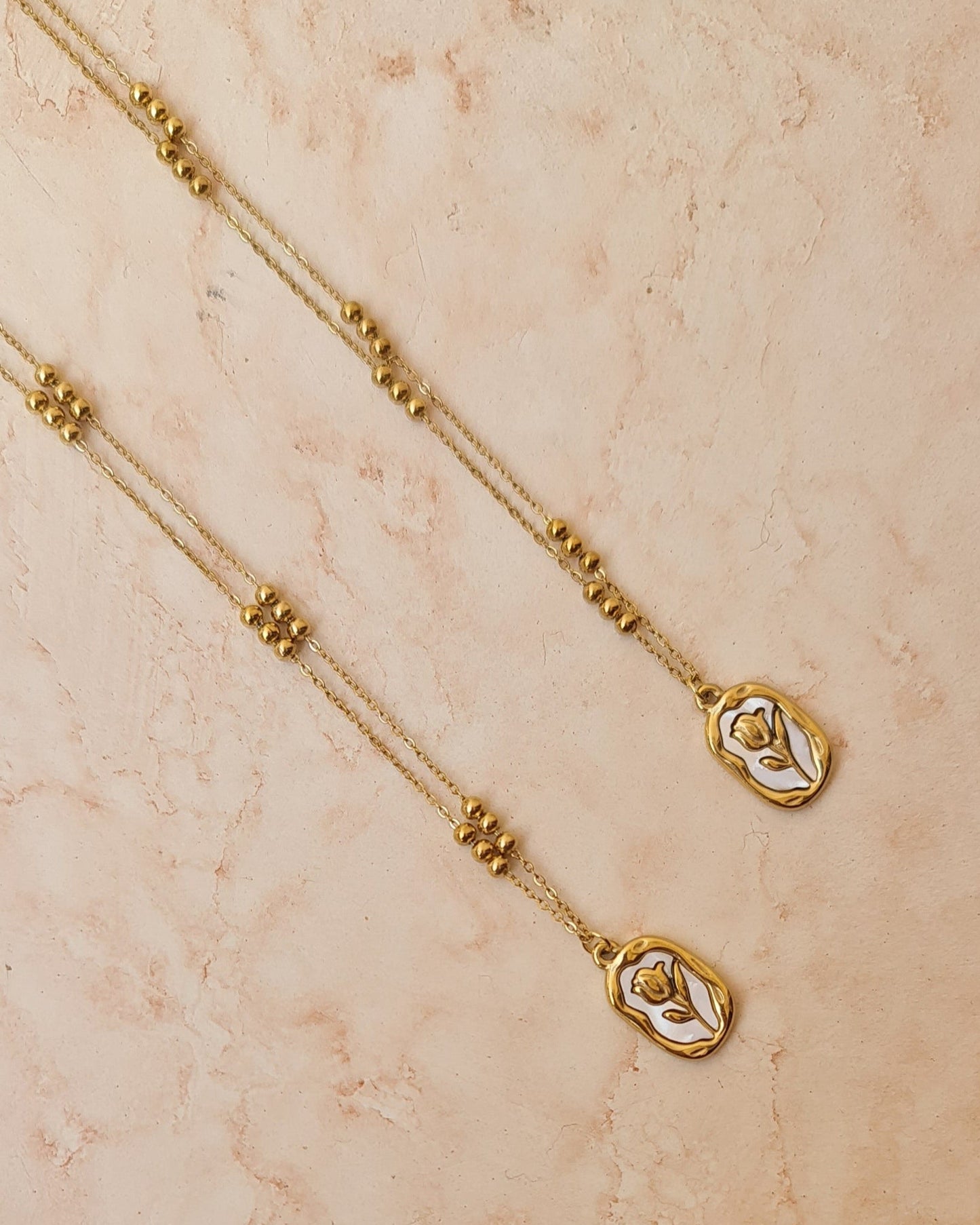 Stainless Steel Chain With Vintage Flower Pendant
