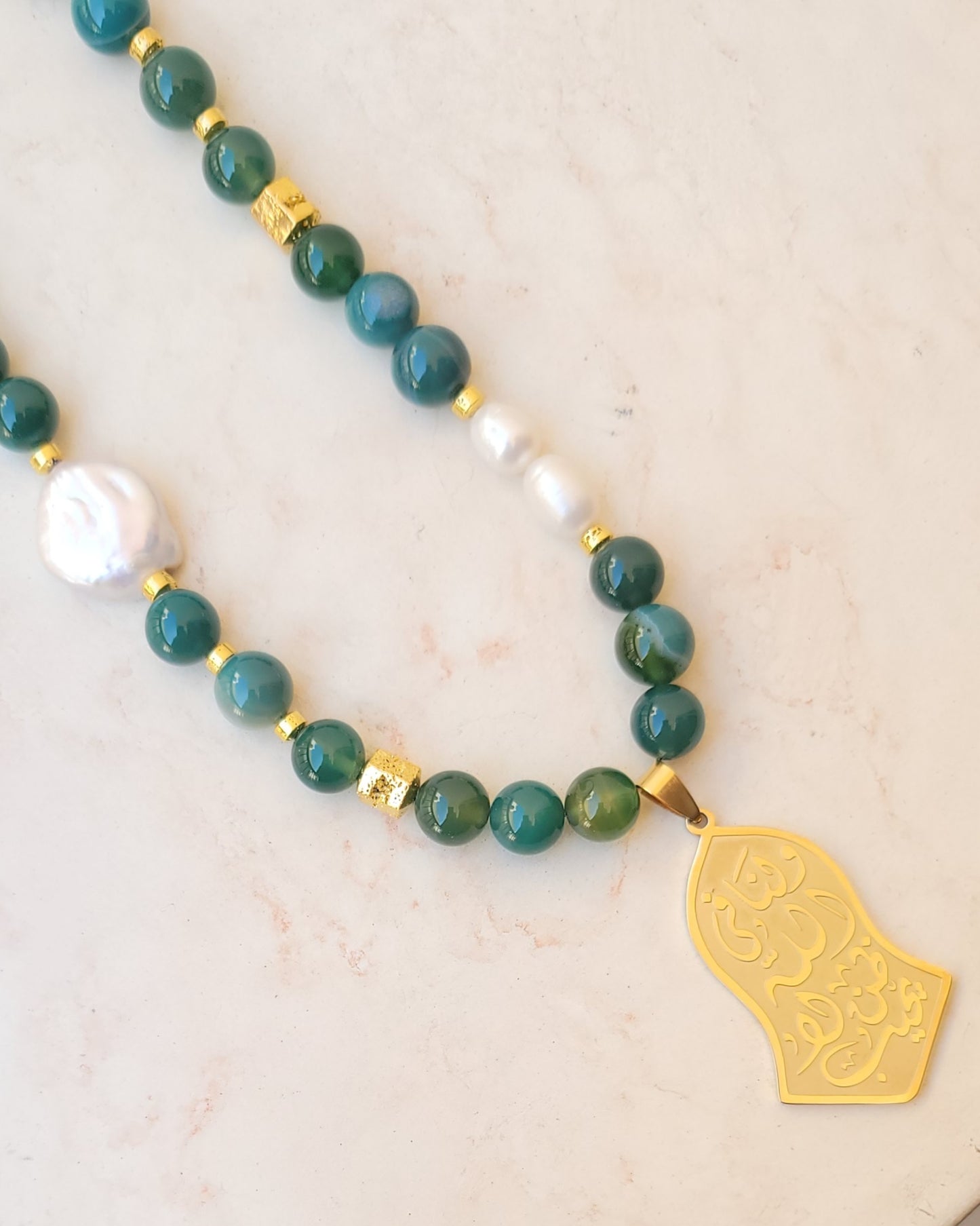 Agate Necklace With Fresh Water Pearls
