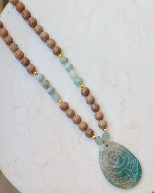 Agate Necklace With Natural Stone Pendnat