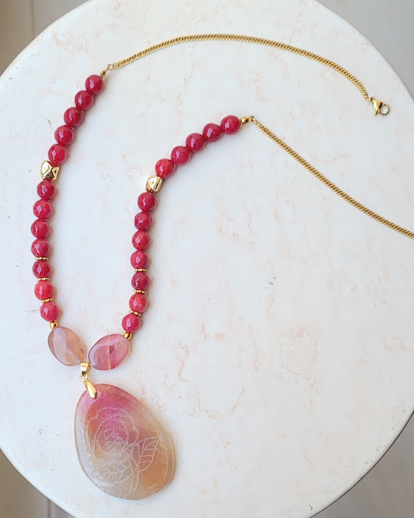 Agate Necklace With Natural Stone Pendnat