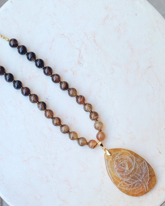 Agate Necklace With Natural Stone Pendant