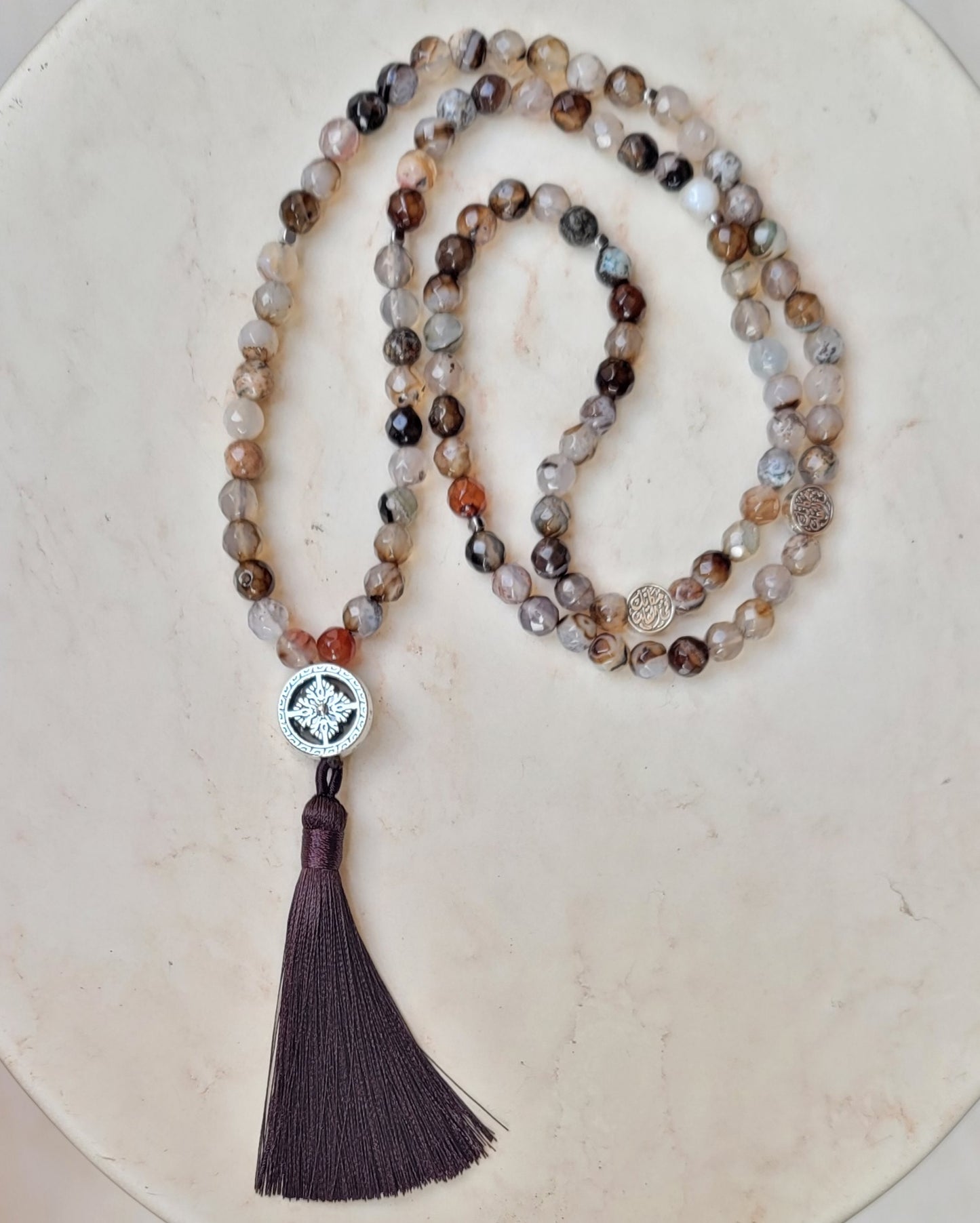 Thread 99 Agate Sebha