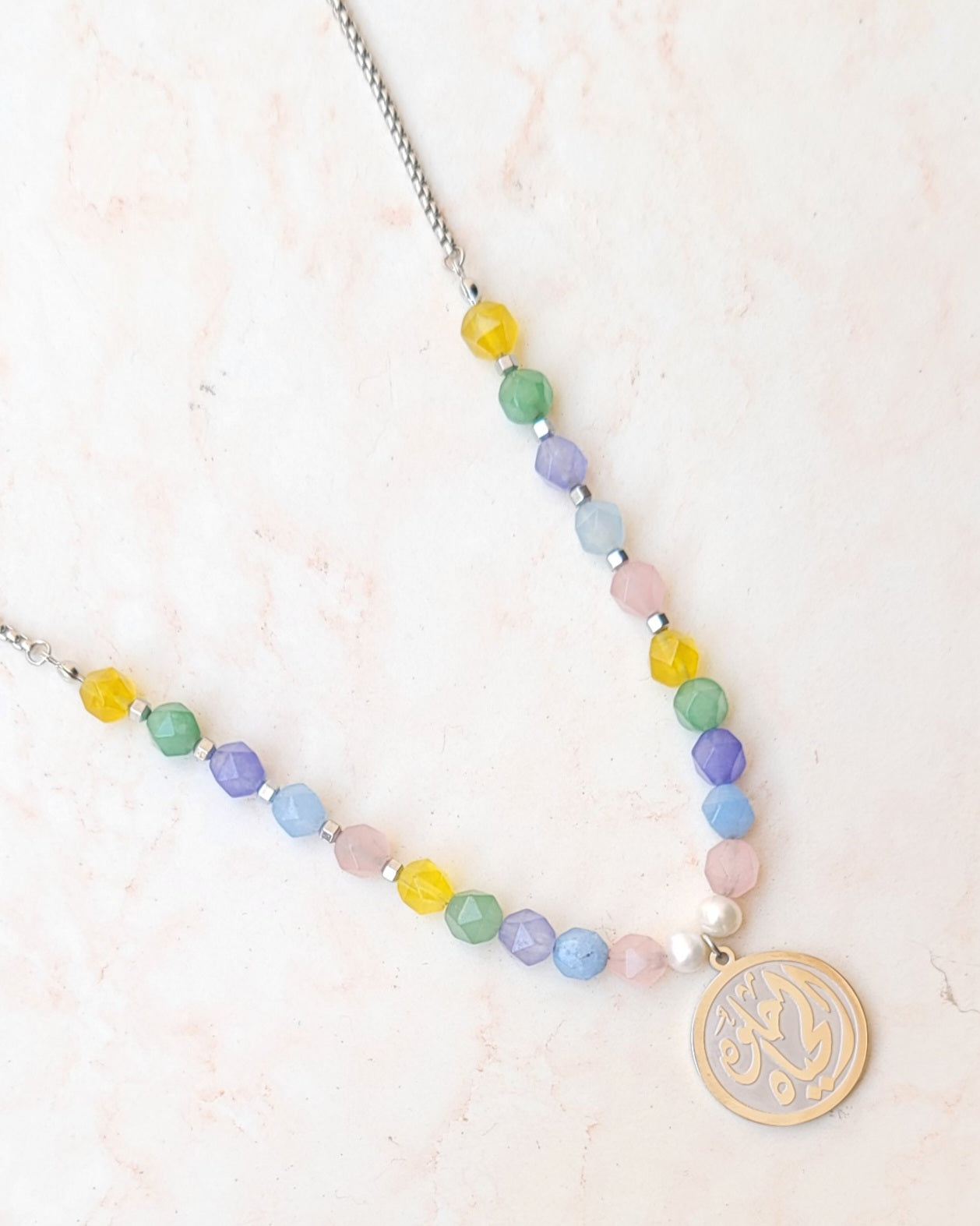 Agate Necklace With Silver Plated Pendant (الحياة حلوة)