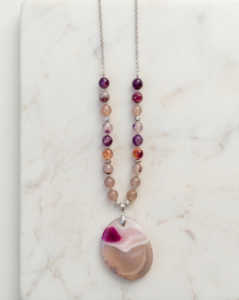 Agate Necklace With Natural Stone Pendnat