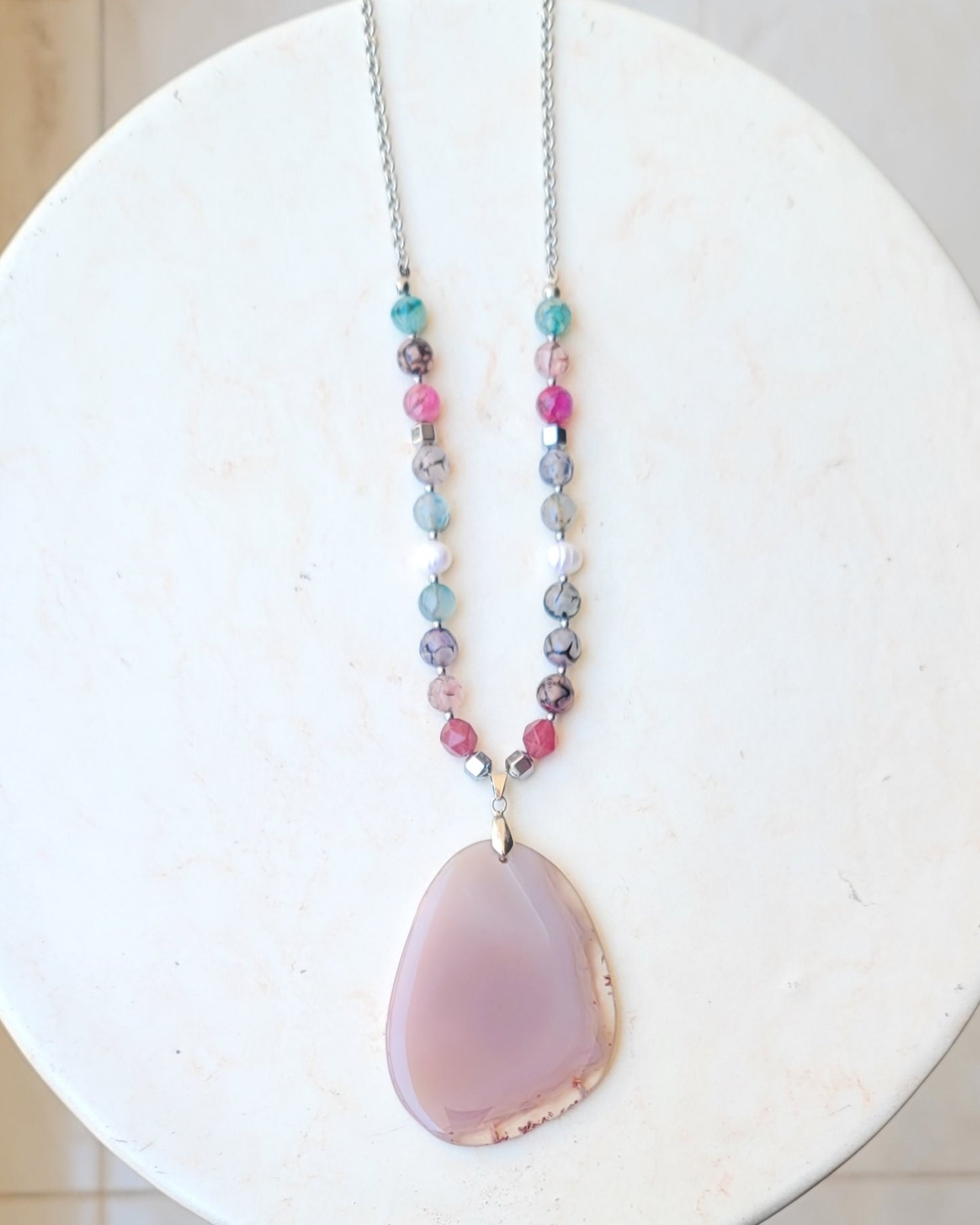 Agate Necklace With Natural Stone Pendnat