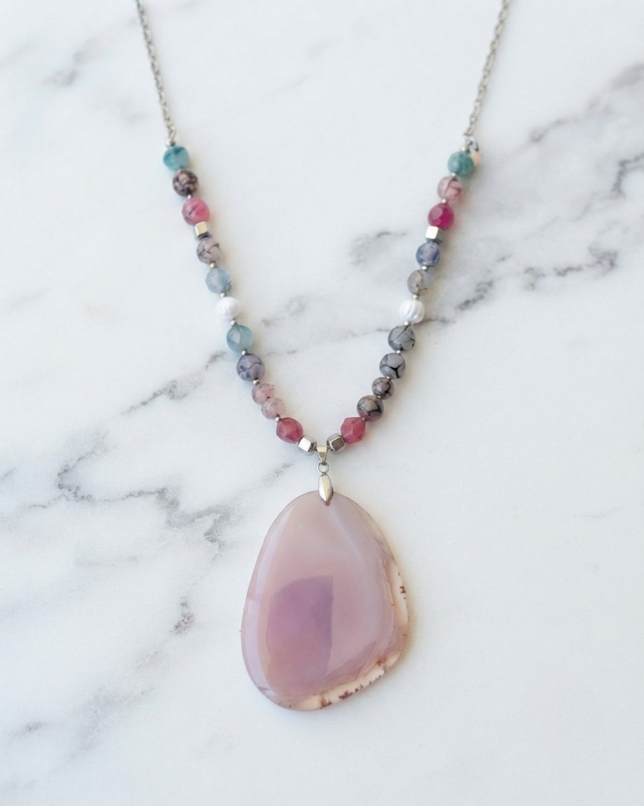 Agate Necklace With Natural Stone Pendnat