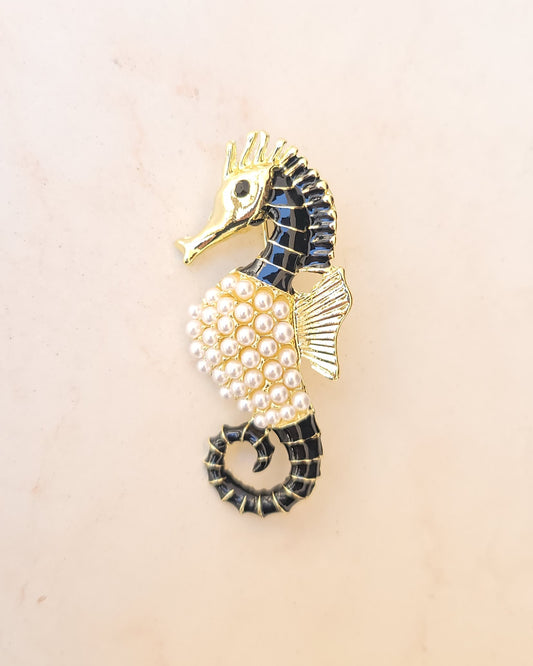 Seahorse Pearls Brooch - Black