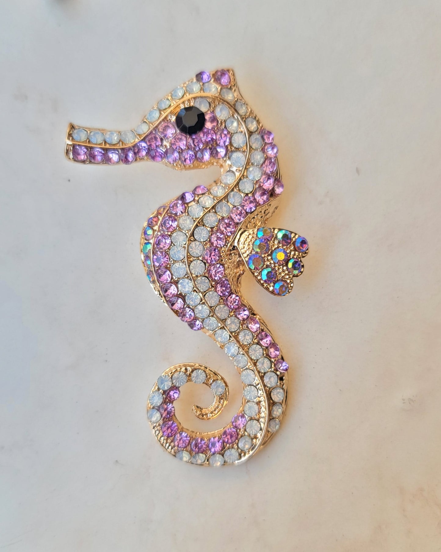 Big Seahorse Brooch - Mauve