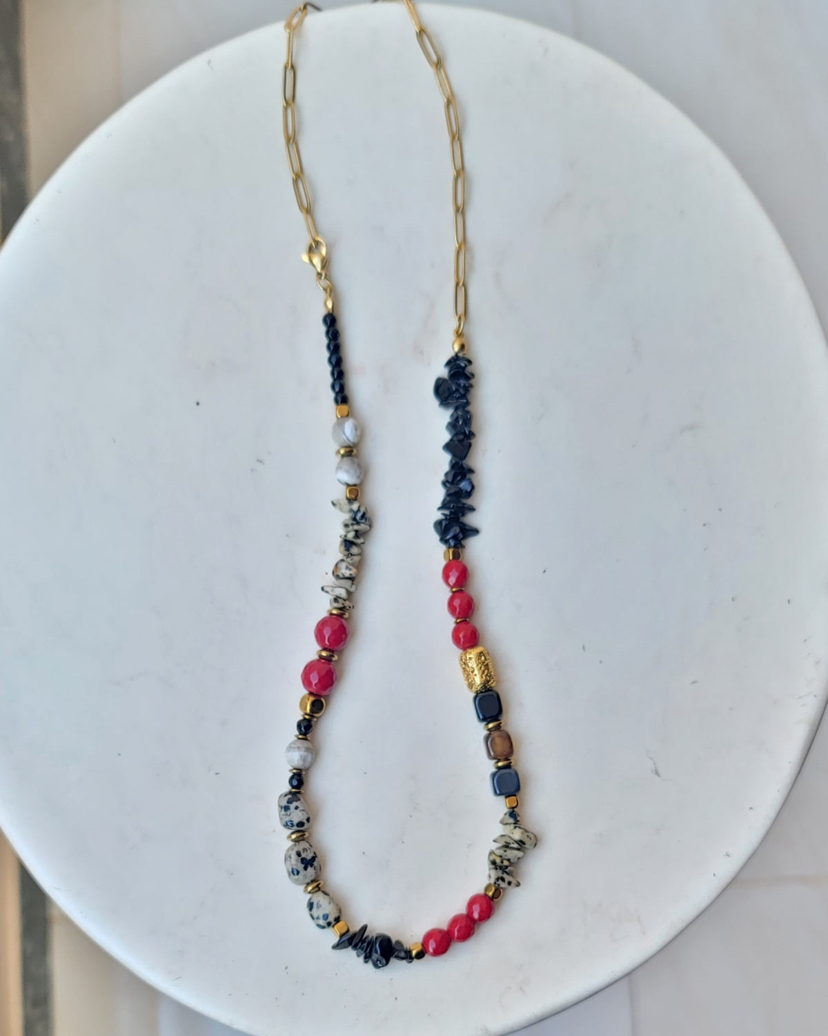 Black×Red Natural Stones Necklace