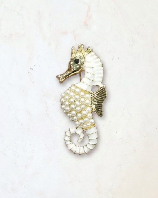 Seahorse Pearls Brooch - White